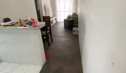 **VENDA** Belo Apartamento á poucos metros do metro!!!