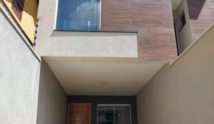 [VENDA]  Belo Sobrado Frontal -  Vila Ré