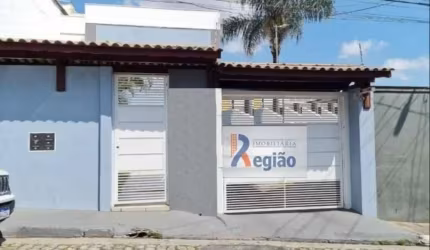 SOBRADO EM CONDOMÍNIO FECHADO A 650m DO METRÔ