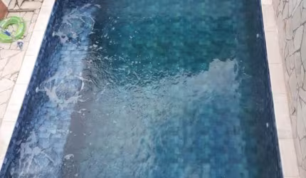 SOBRADO NA REGIÃO DA VILA RÉ COM PISCINA
