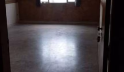 PRÉDIO COMERCIAL NA REGIÃO DA VILA ESPERANÇA