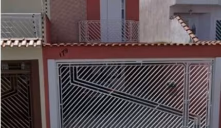 SOBRADO  AMPLO NA REGIÃO DA VILA MATILDE COM 3 DORMITORIOS