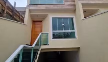 SOBRADO NA REGIÃO DE ITAQUERA