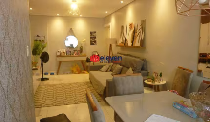 Espaçoso Apartamento à venda de 2 Dormitórios Totalmente Reformado com Design Moderno e Excelente Localização
