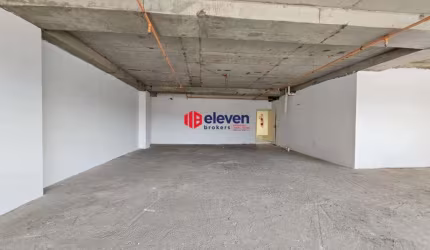 Sala Comercial para Locação ou Venda em Santos em Edifício Corporativo