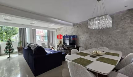 Excelente casa 4 suites, lazer privativo piscina e churrasqueia no bairro Aparecida - Santos - SP