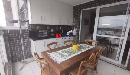 Venda de Apartamento Duplex na Pompéia, Santos-SP