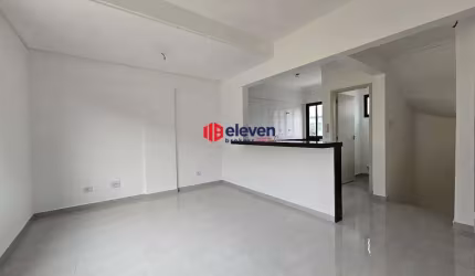 Novo Sobrado Duplex em Condomínio Village com Piscina no Macuco, Santos-SP