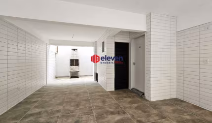 Novo Sobrado Duplex em Condomínio Village com Piscina no Macuco, Santos-SP
