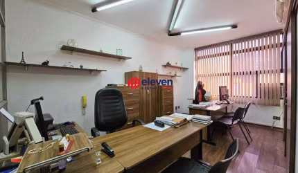 *Oportunidade Imperdível de Sala Comercial no Centro de Santos-SP!*