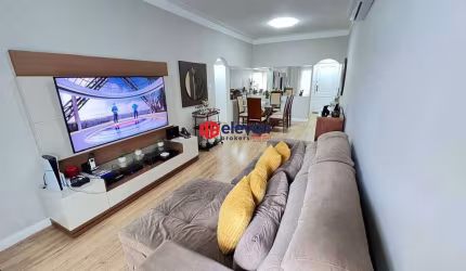 Apartamento à Venda, 2 Dormitórios, Reformado, na Vila Mathias