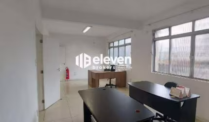 Sala Comercial para Locação – 90m² | Centro de Santos | Localização Privilegiada