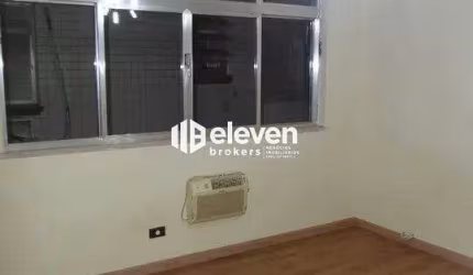 Apartamento a venda no Embaré-Santos
