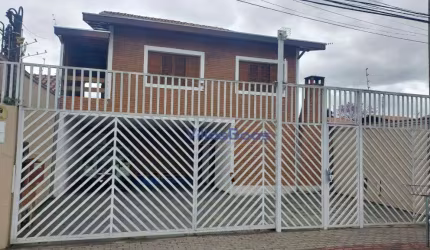 Casa com 3 dormitórios à venda, 220 m² por R$ 880.000,00 - Jardim das Indústrias - São José dos Campos/SP