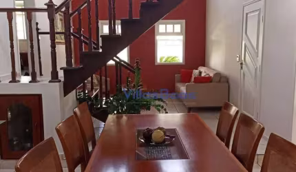 Casa com 3 dormitórios à venda, 237 m² por R$ 1.150.000,00 - Jardim Coleginho - Jacareí/SP