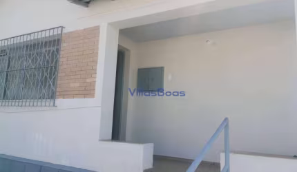 Casa com 3 dormitórios para alugar, 138 m² por R$ 3.066,95/mês - Jardim Bela Vista - São José dos Campos/SP