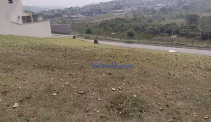 Terreno em aclive de 522m²