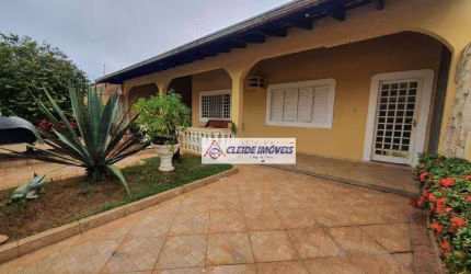 Casa com 3 dormitórios à venda, 378 m² por R$ 550.000,00 - Jardim Petrópolis - Cuiabá/MT