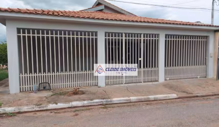 Casa com 3 dormitórios, 200 m² - venda por R$ 300.000,00 ou aluguel por R$ 1.750,00/mês - Parque Cuiabá - Cuiabá/MT