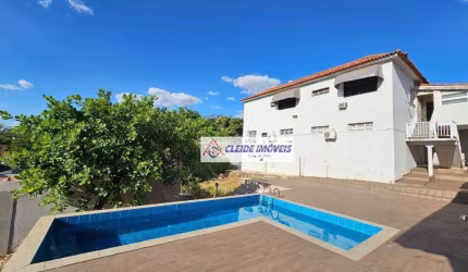 Casa tipo Sobrado residencial e com escritório grande esquina Santa Helena