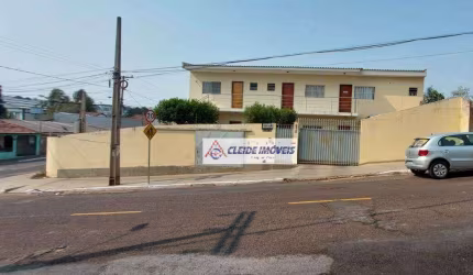 Condomínio com 6 kitnet