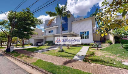 Sobrado 4 suítes condomínio Alphaville I, com elevador,  energia solar.