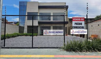 Prédio comercial no CPA I, em frente ao Comper