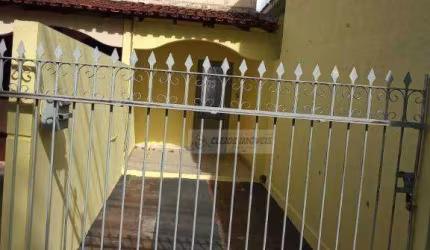 Casa com 3 dormitórios para alugar, 100 m² por R$ 1.400,00/mês - Centro Sul - Cuiabá/MT