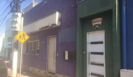 Casa na Rua 13 de Junho - R$ 250.000,00 - Ótimo ponto Comercial