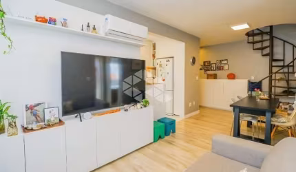 Cobertura com 2 quartos à venda na Avenida do Forte, 386, Vila Ipiranga, Porto Alegre por R$ 595.000