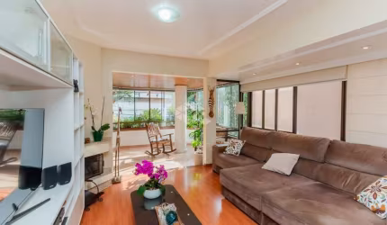 Apartamento com 3 quartos à venda na Rua Vasco da Gama, 1098, Bom Fim, Porto Alegre por R$ 890.000