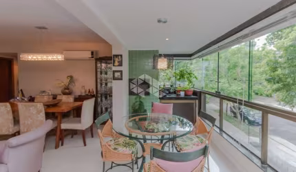 Apartamento com 3 quartos à venda na Rua Dário Pederneiras, 195, Petrópolis, Porto Alegre por R$ 1.100.000