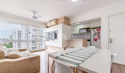 Apartamento com 3 quartos à venda na Rua Bezerra de Menezes, 623, Passo da Areia, Porto Alegre por R$ 730.000