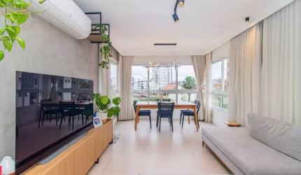 Apartamento com 2 quartos à venda na Avenida Lageado, 721, Petrópolis, Porto Alegre por R$ 898.000