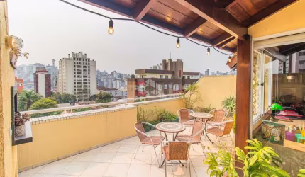 Cobertura com 3 quartos à venda na Avenida Lageado, 33, Petrópolis, Porto Alegre por R$ 990.000