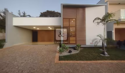 Casa Térrea para Venda em Jaguariúna, Reserva do Jaguary, 3 dormitórios, 1 suíte, 4 banheiros