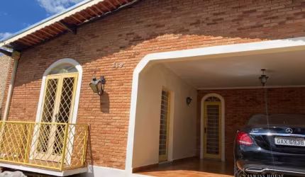 Casa com 3 quartos à venda na Rua Dona Elídia Ana de Campos, --, Jardim Dom Bosco, Campinas, 238 m2 por R$ 750.000