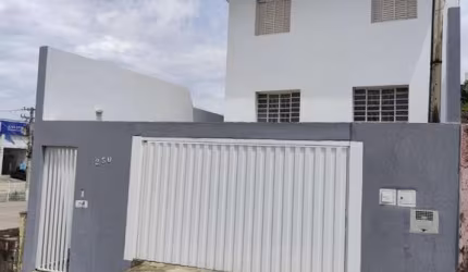 Casa com 3 quartos à venda na Rua Joseph Cooper Reinhardt, --, Vila Marieta, Campinas, 250 m2 por R$ 750.000