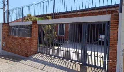 Casa com 3 quartos à venda na Rua Monsenhor Rafael Roldan, --, Jardim do Trevo, Campinas, 220 m2 por R$ 729.000