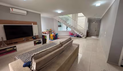 Casa em condomínio fechado com 3 quartos para alugar na Rua Lindolfo Waldemar Masotti, --, Betel, Paulínia, 270 m2 por R$ 9.000