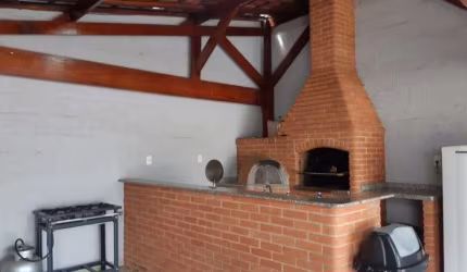 Casa com 2 quartos à venda na Centro de Americana, Centro, Americana por R$ 800.000