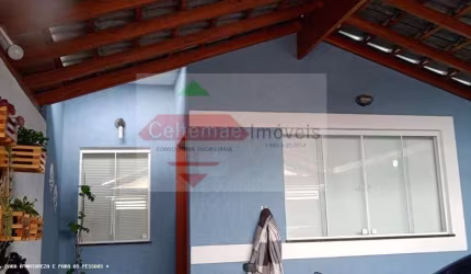 Casa para Venda em Taubaté, Residencial Estoril, 3 dormitórios, 1 suíte, 2 banheiros, 2 vagas