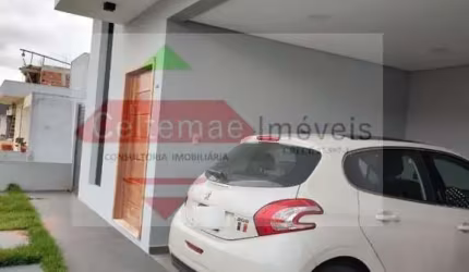 Casa em Condomínio, com 03 dormitórios, Quintal, Área Gourmet, Caçapava/SP.