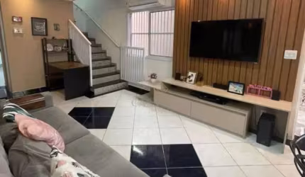 Sobrado à venda, 105 m² por R$ 749.000,00 - Vila Tupi - Praia Grande/SP