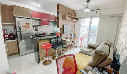 Apartamento com lazer e 2 quartos na Ocian! Aceita financiamento bancário!
