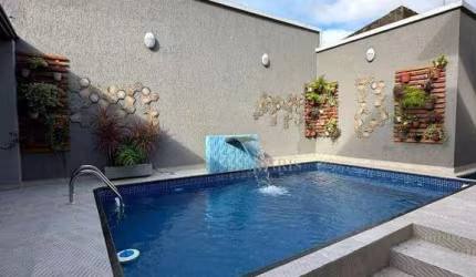 Sobrado com 2 dormitórios à venda, 54 m² por R$ 330.000,00 - Maracanã - Praia Grande/SP