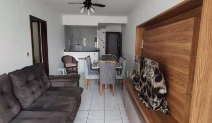 Apartamento semi-mobiliado com 2 quartos à venda em Praia Grande, aceita financiamento bancário!