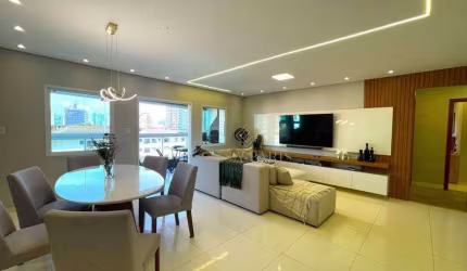 Apartamento mobiliado de alto padrão com 4 quartos à venda no Canto do Forte em Praia Grande, aceita financiamento bancário!