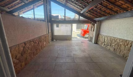 Casa com 3 quartos à venda, 194 m² por R$ 700.000 - Vila Guilhermina - Praia Grande/SP