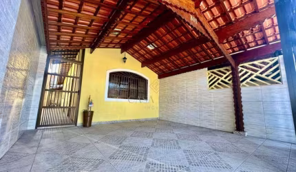 Casa com 2 quartos à venda, 89 m² por R$ 385.000 - Caiçara - Praia Grande/SP